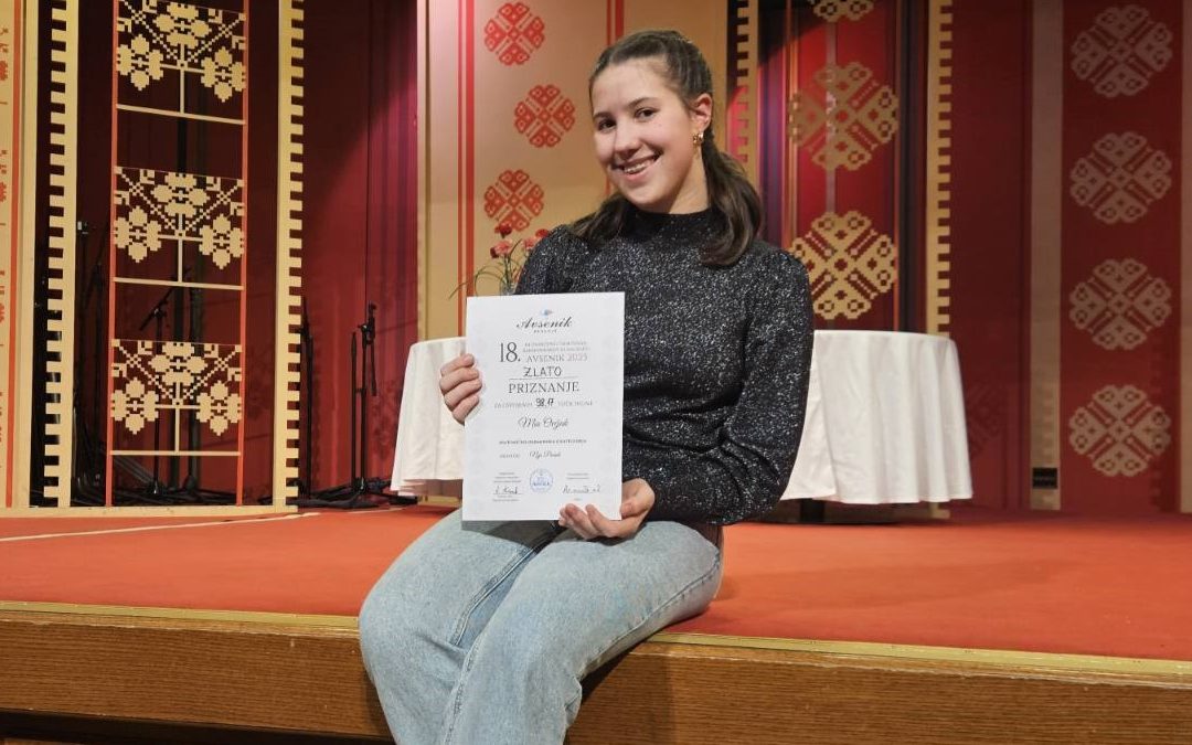 Mia prejela zlato priznanje